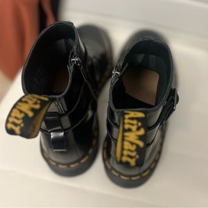 NEW Dr Martens Airwair Jaimes Leather Buckle Chelsea Black Boots Men 7 / Women 8